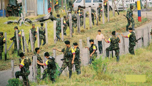 Las Farc pierden la guerra en el centro del país pero dan la pelea en la periferia