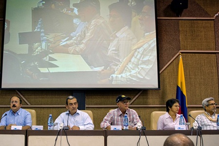 Décima ronda de conversaciones en curso en La Habana