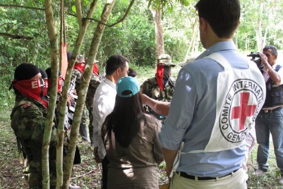 Eln libera a militar secuestrado