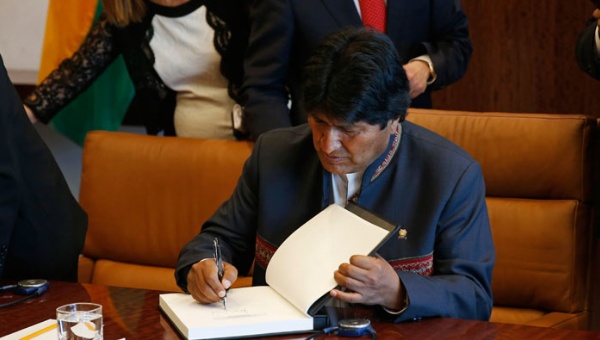“Nuestras naciones no pueden ser gobernadas por banqueros, empresarios o transnacionales”