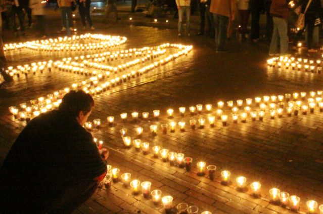 Clamor social por la paz recoge firmas por un cese bilateral al fuego