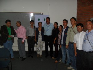 GRUPO ORGANIZADOR Y PONENTES FORO
