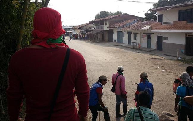 FUERZA PÚBLICA EJÉRCITO, POLICÍA Y ESMAD ARREMETE ESTA VEZ CON DISPAROS DE ARMA DE FUEGO A INDÍGENAS EN EL NORTE DEL CAUCA