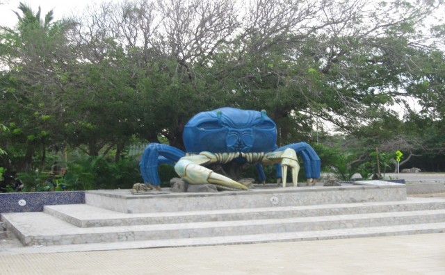 Foto Puche 2015/ Monumento al Cangrejo Azul Parque del Cangrejo -  Barrio Crespo. Lo que nos queda.