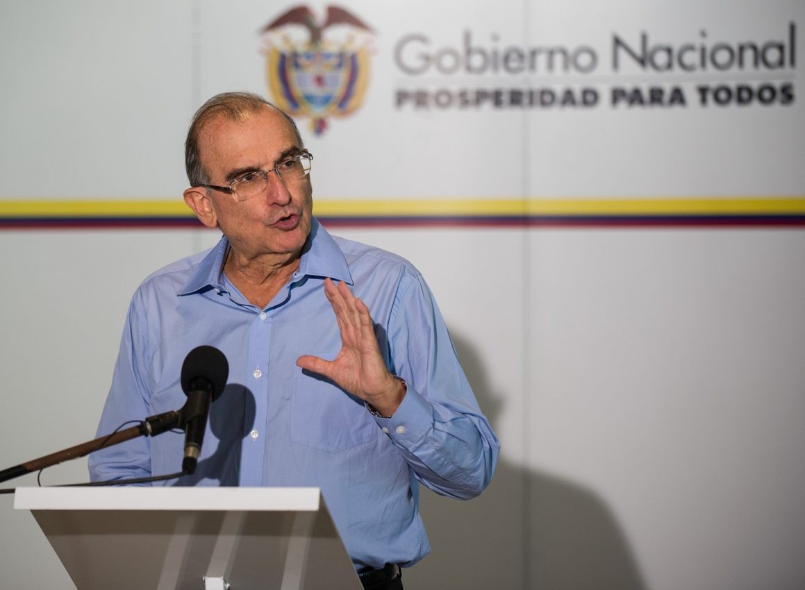 “Hay una guerrilla lista para desarmarse, no entorpezcamos eso”: De la Calle