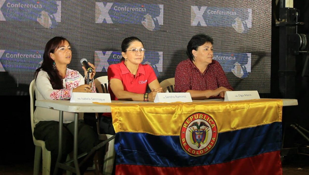 La lucha de las mujeres farianas por la paz en la X Conferencia Nacional Guerrillera