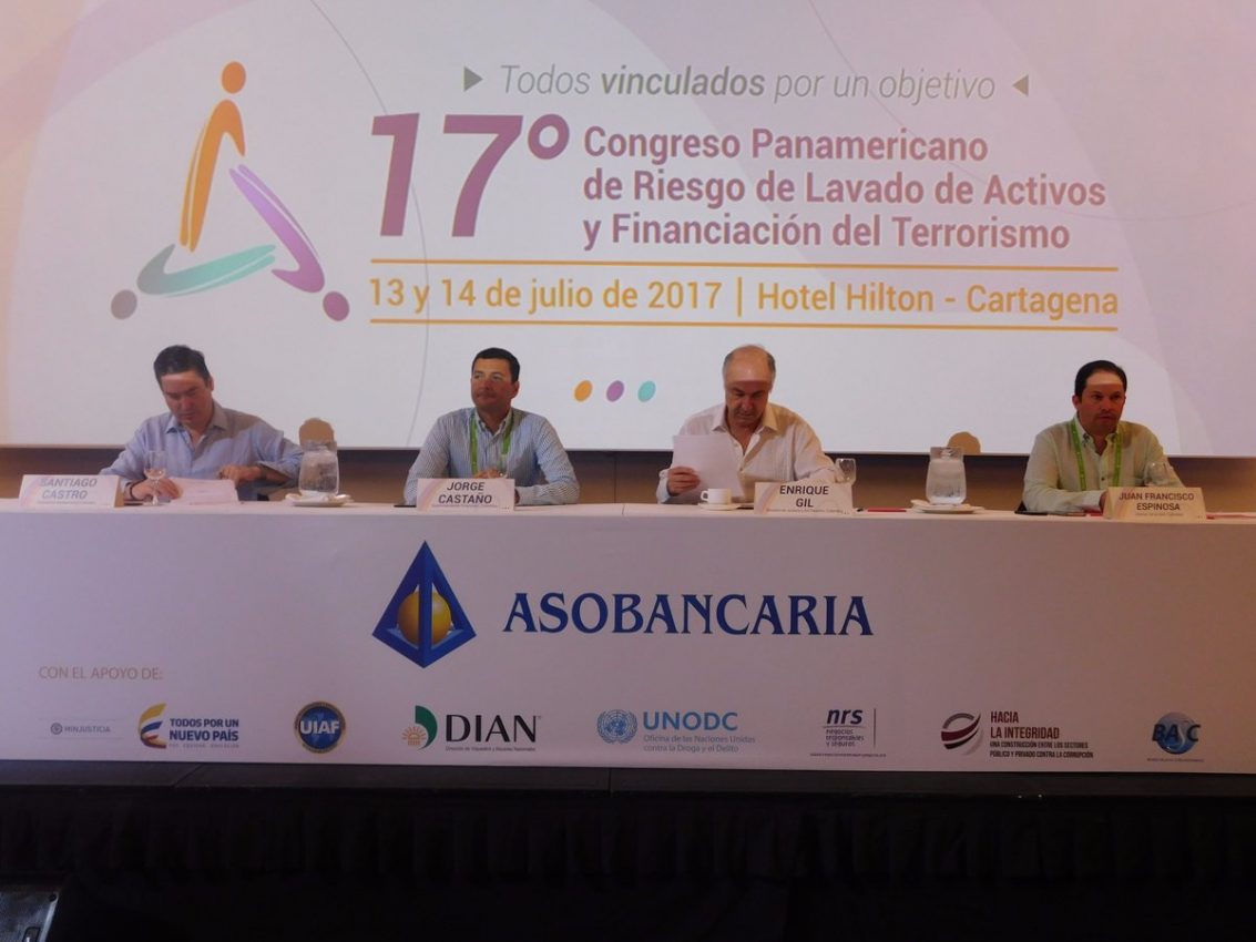 Sector financiero habla sobre la lucha contra recursos ilícitos de varios actores del país