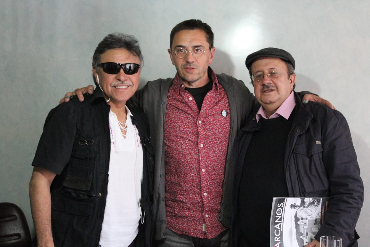 Reunión de Juan Carlos Monedero con Jesús Santrich y Andrés París, dirigentes de las Farc EP