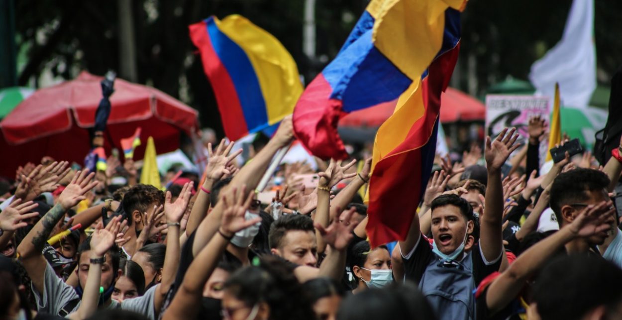 Colombia: hacia una sociedad decente.