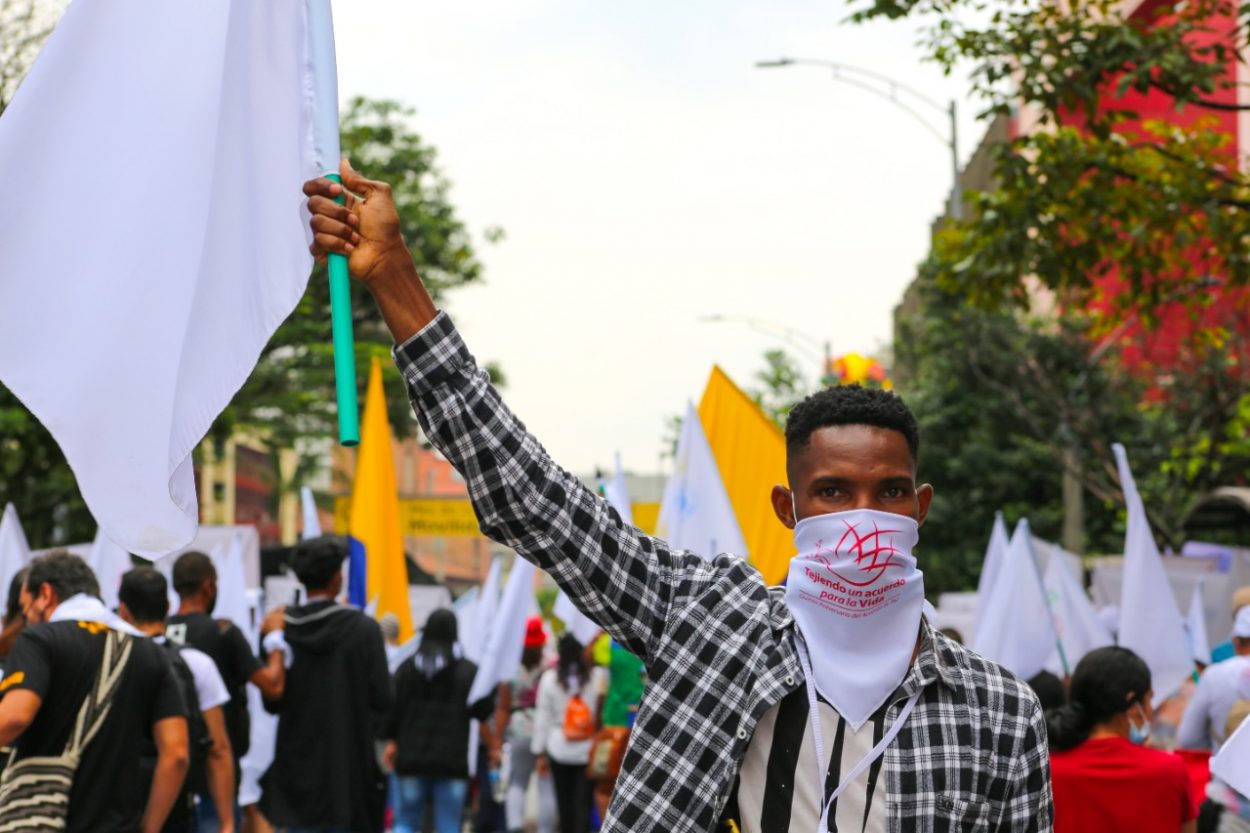 5 Años tejiendo un 5 Años tejiendo un Acuerdo para la vida